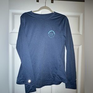 Vineyard Vines women’s performance long sleeve